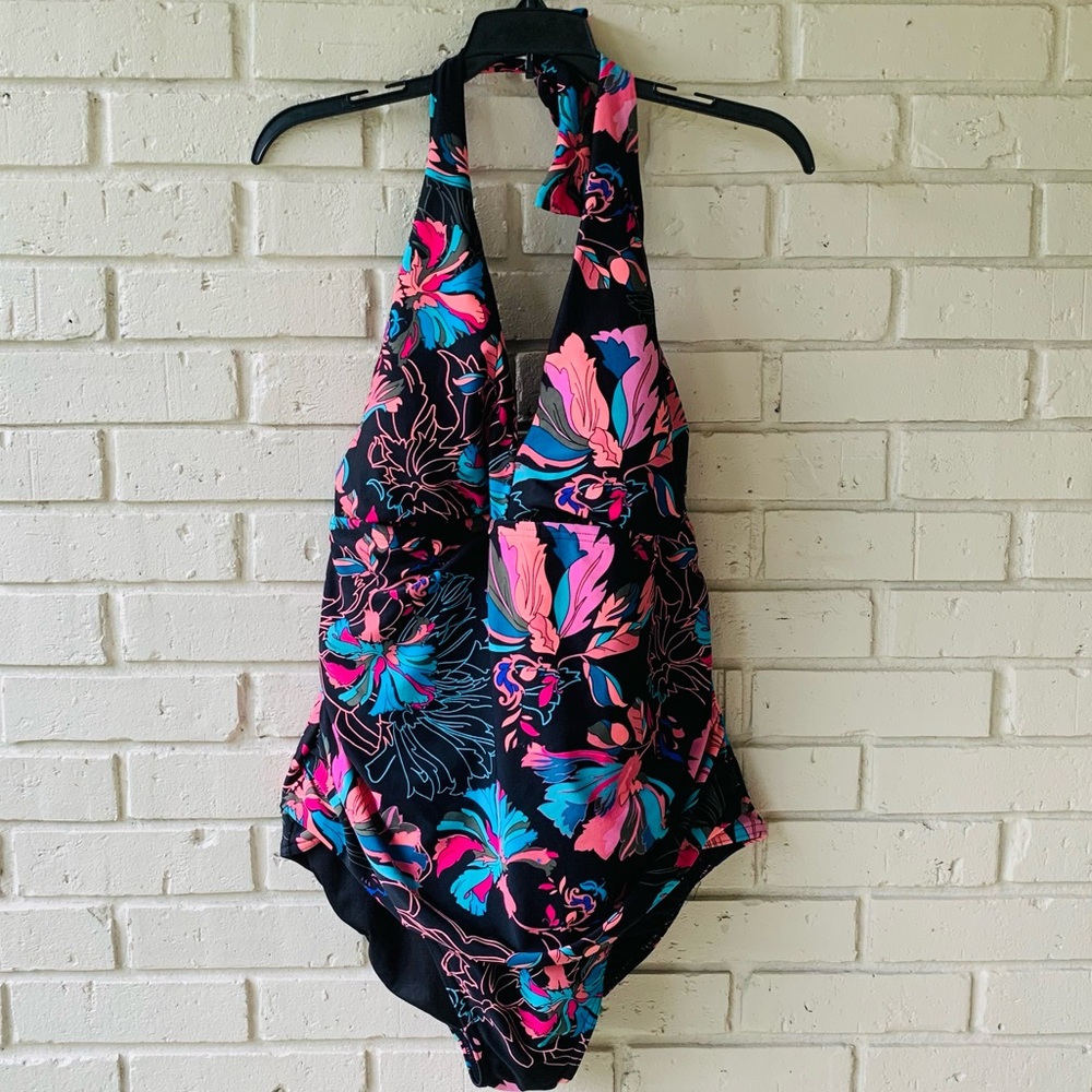 ☀️Sale🔥 Time and Tru - One Piece Flowery Multicolor Swimsuit